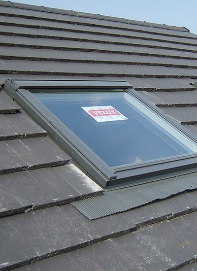 Roof light fitters